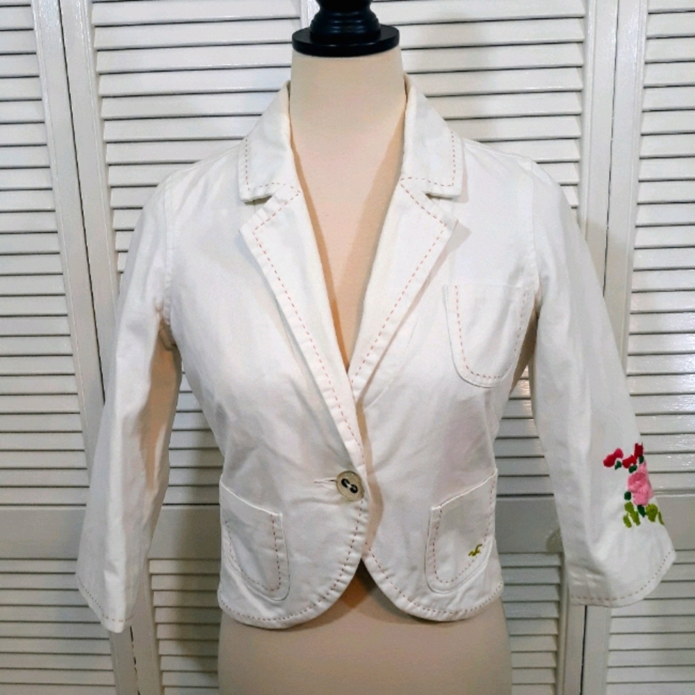 Hollister embroidery cropped jacket sz medium